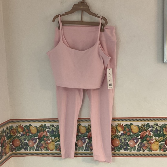 Harmony & Balance Other - Harmony & Balance Athletic Crop Top and Leggings Set, Size XL, Pink, NWT